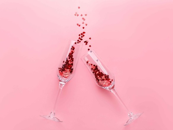 Sektgläser mit Herzchen Konfetti