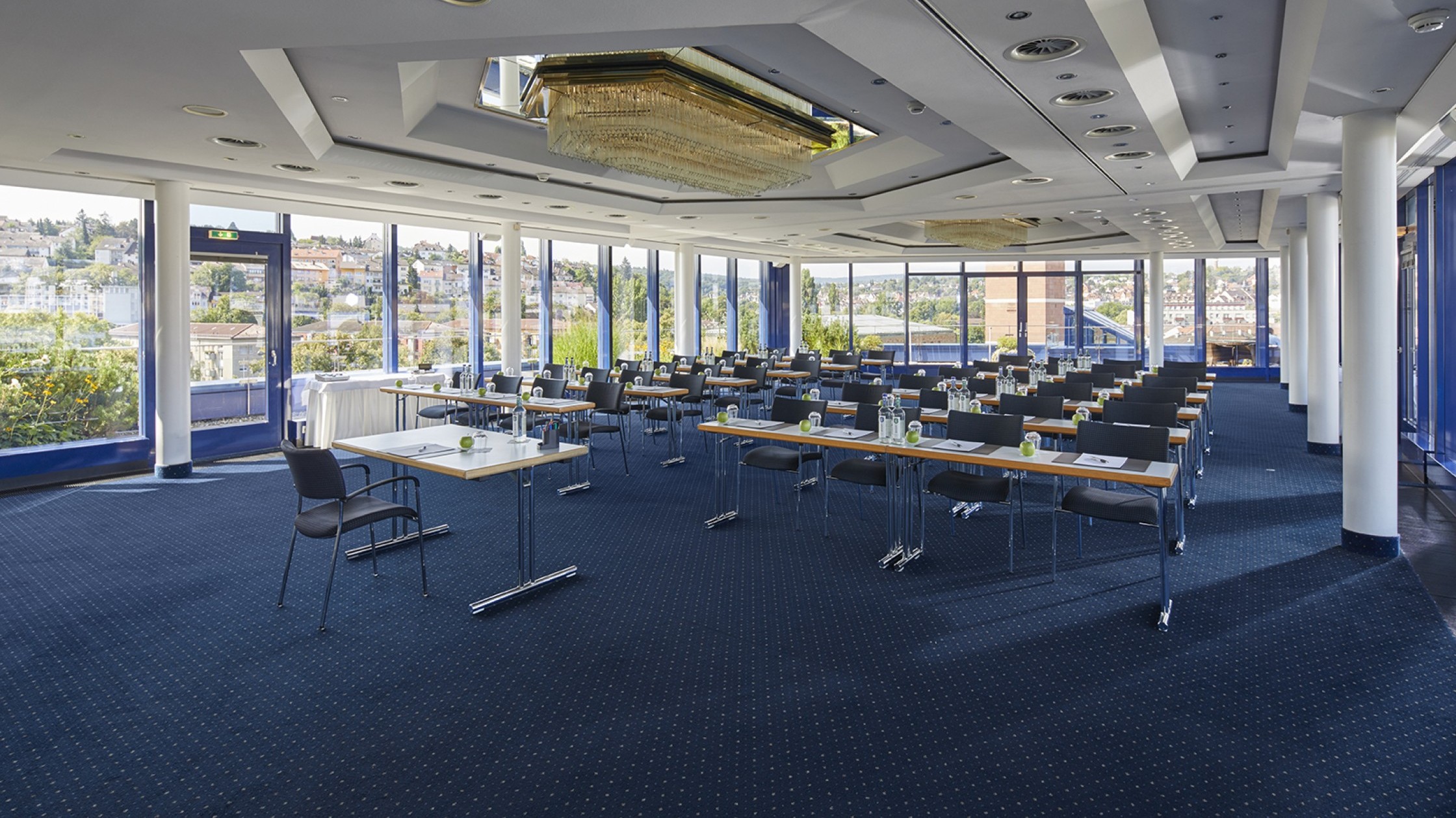 Dachgarten als Tagungsraum gestellt